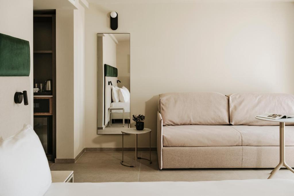 Regional Hotel by NEU Collective - 4