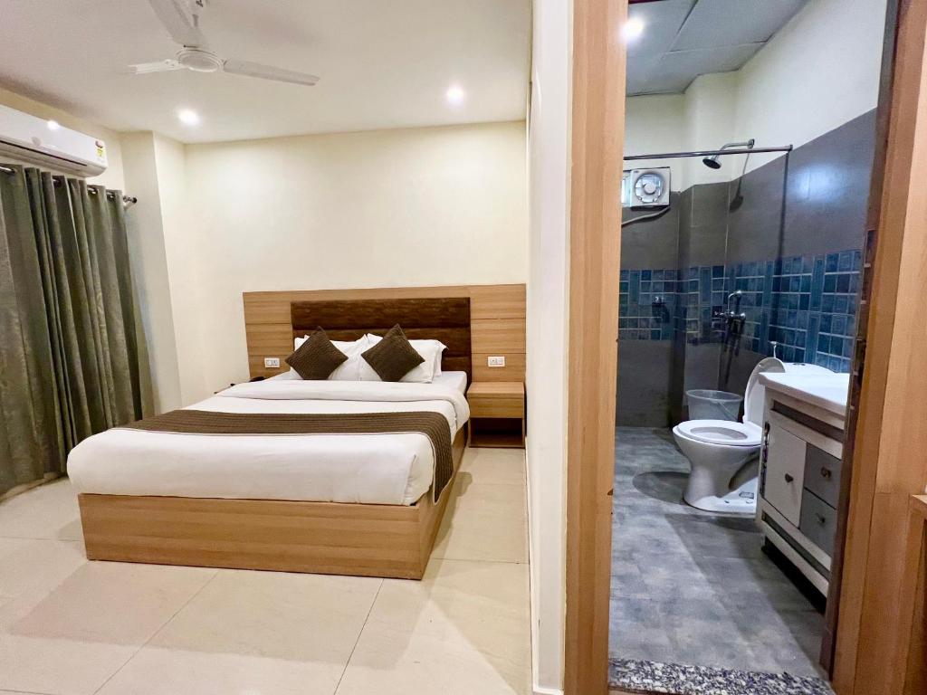 Ένα μπάνιο στο The Aqua Lodge, A budget friendly hotel - Haridwar