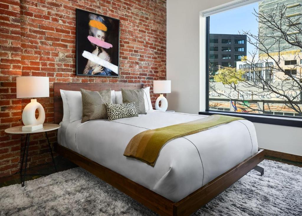 Catbird Hotel - 