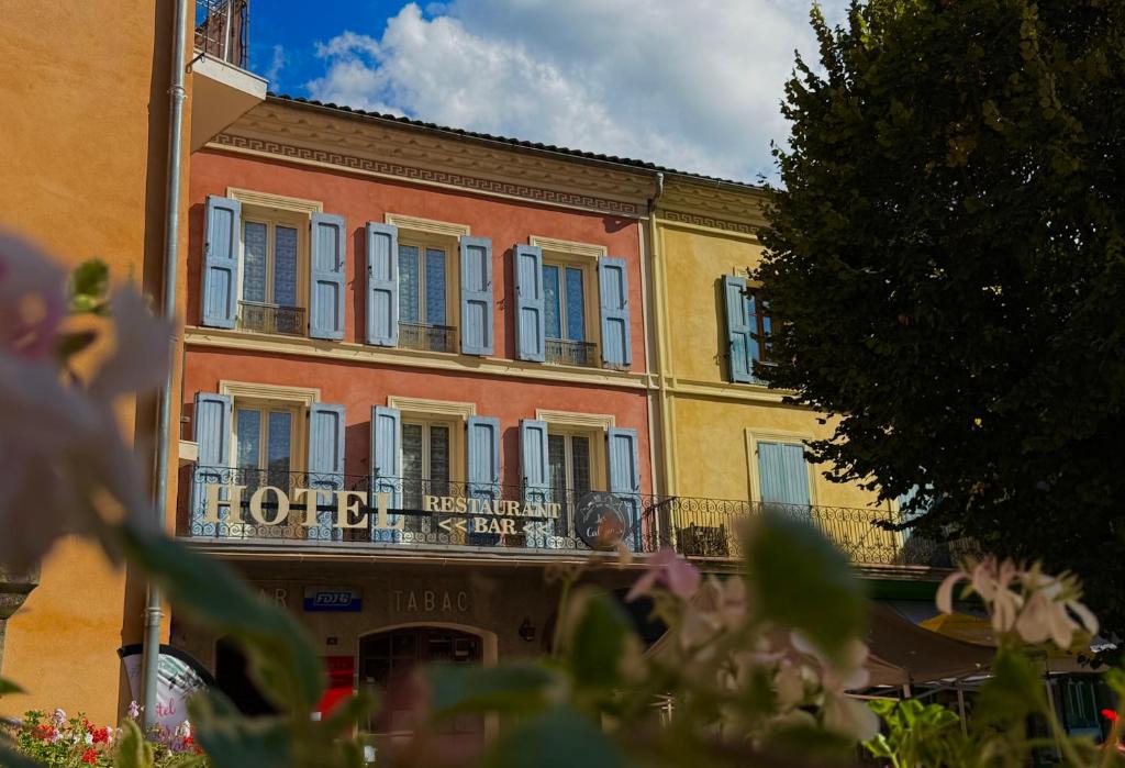 Budova, kde se hotel nachází