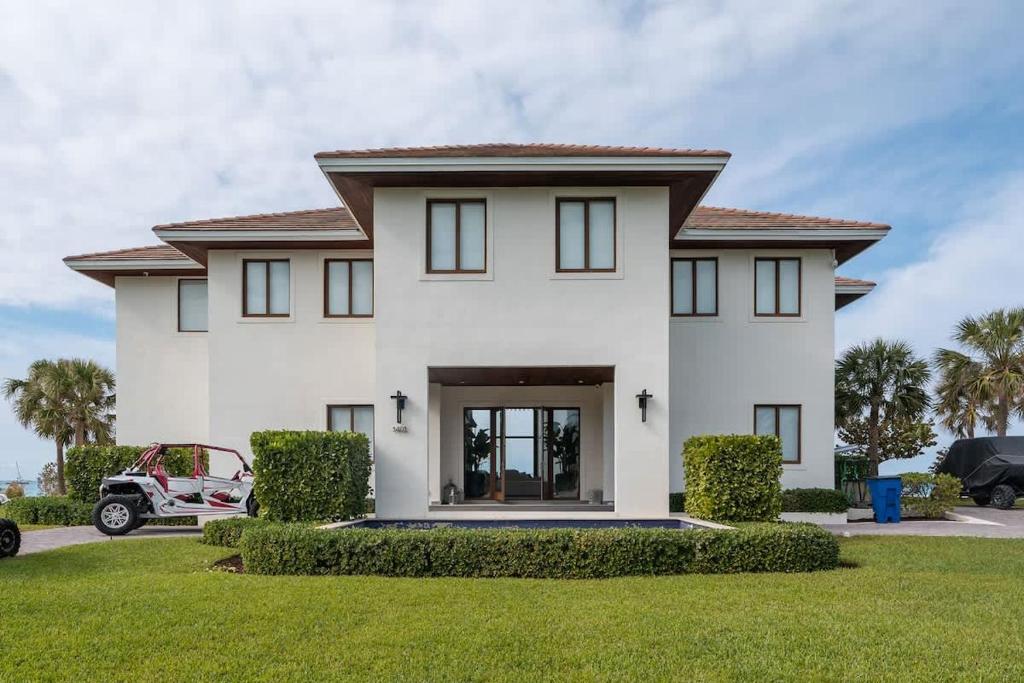 Το κτήριο όπου στεγάζεται  η παραθεριστική κατοικία