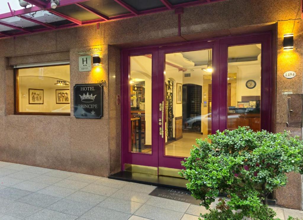 Mặt tiền/cổng chính của Hotel Principe