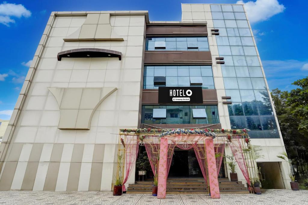 Το κτήριο όπου στεγάζεται  το ξενοδοχείο