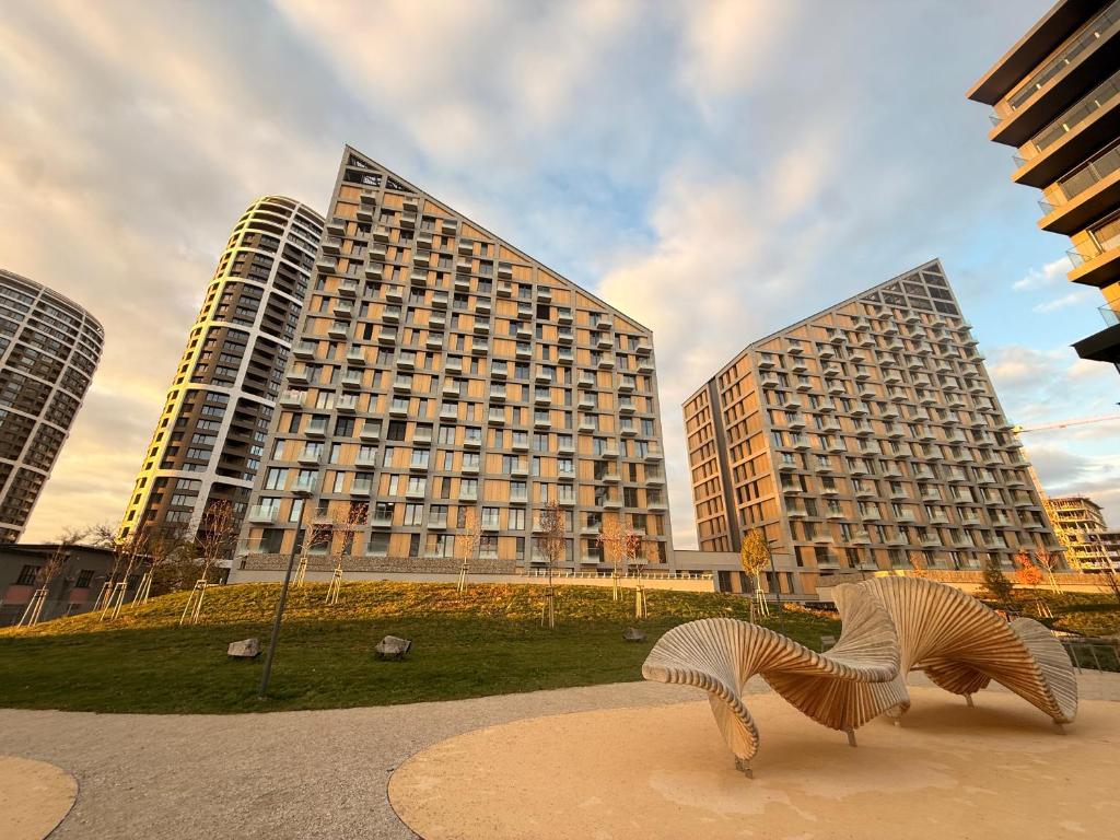 Το κτήριο όπου στεγάζεται  το διαμέρισμα