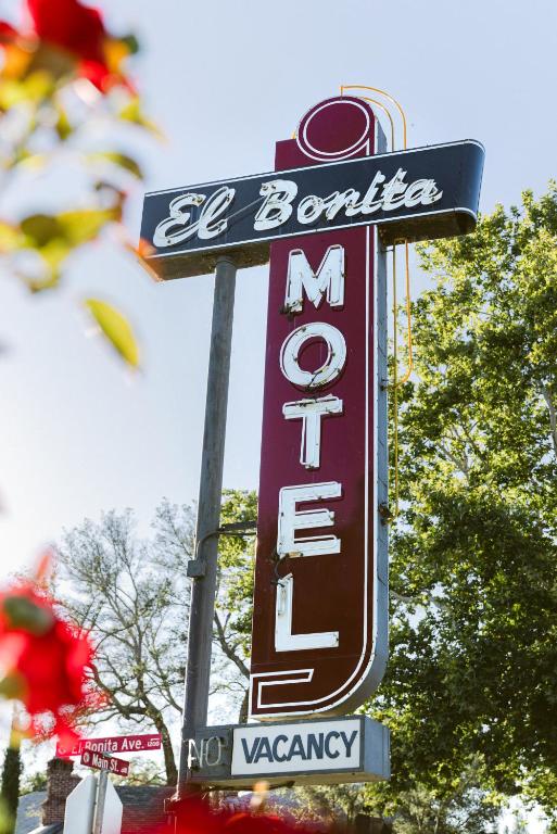 El Bonita Motel photo