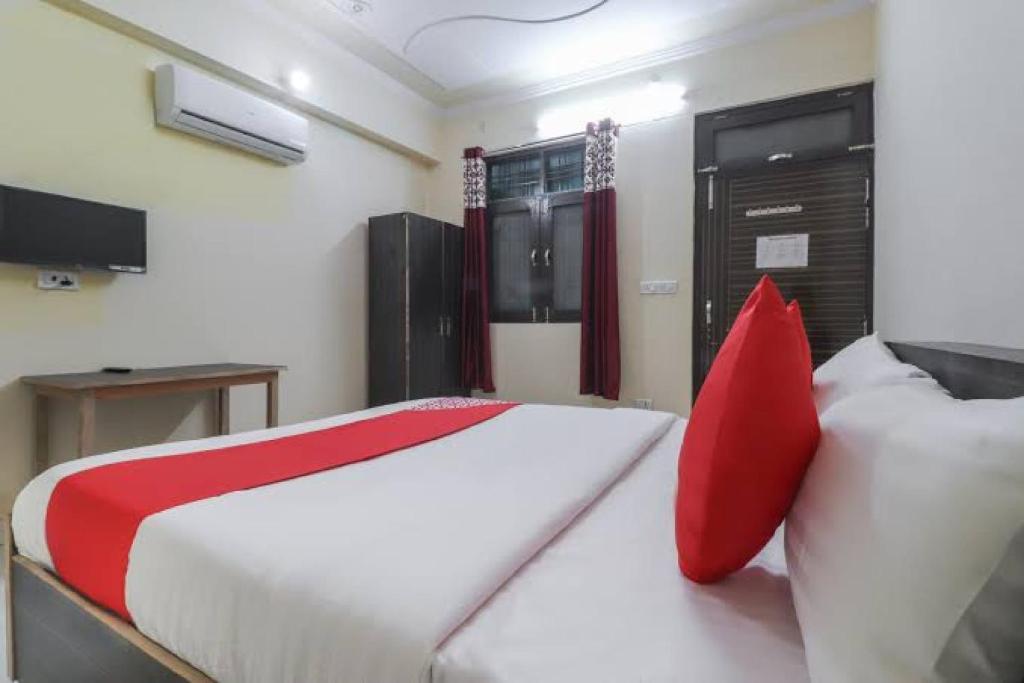 Gallery image of Hotel O Royal Galaxy in Ghaziabad