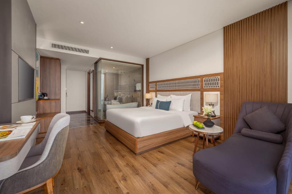 Phòng Grand Nhìn Ra Biển Có Giường Cỡ Queen Và Bồn Tắm - Bao Gồm Trà Chiều