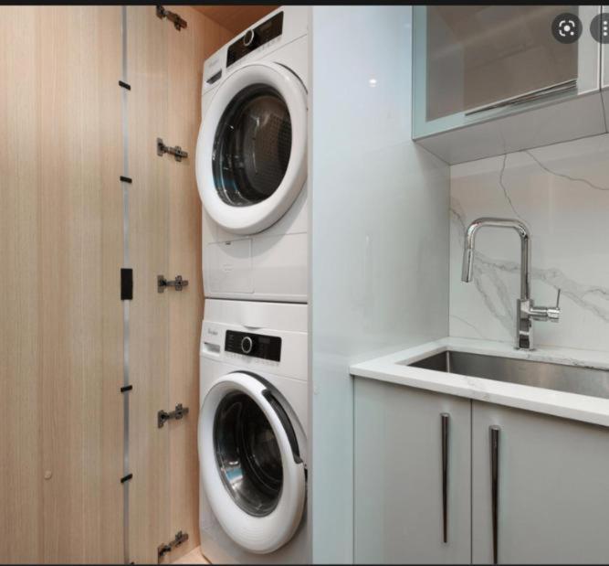 Η κουζίνα ή μικρή κουζίνα στο one bedroom with bathroom