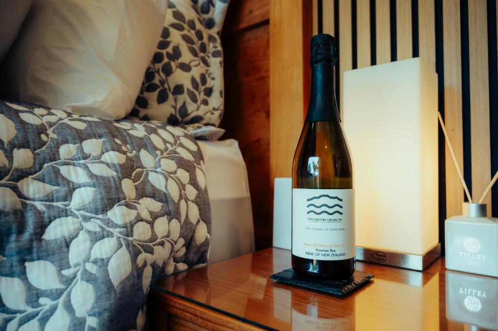 Nápoje v ubytování Two Rivers Ohakune - Boutique Bed and Breakfast