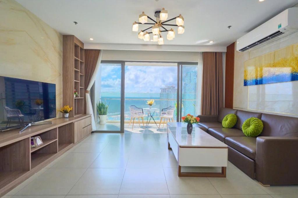 TV a/nebo společenská místnost v ubytování Căn Hộ The Song - Po's Homestay