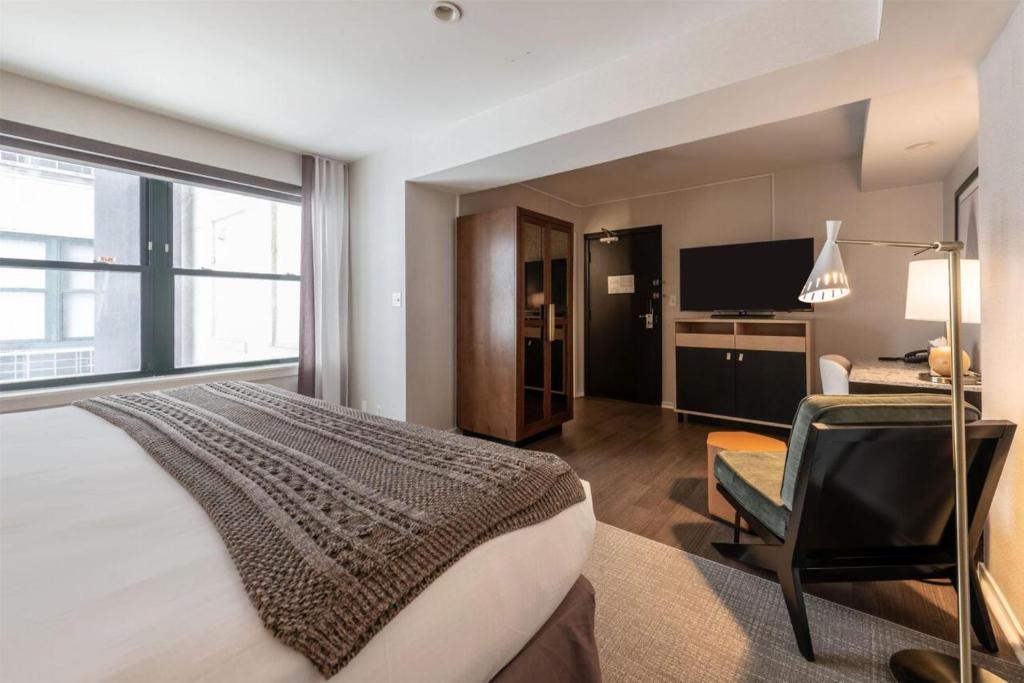 Claridge House Chicago, Tapestry Collection by Hilton photo