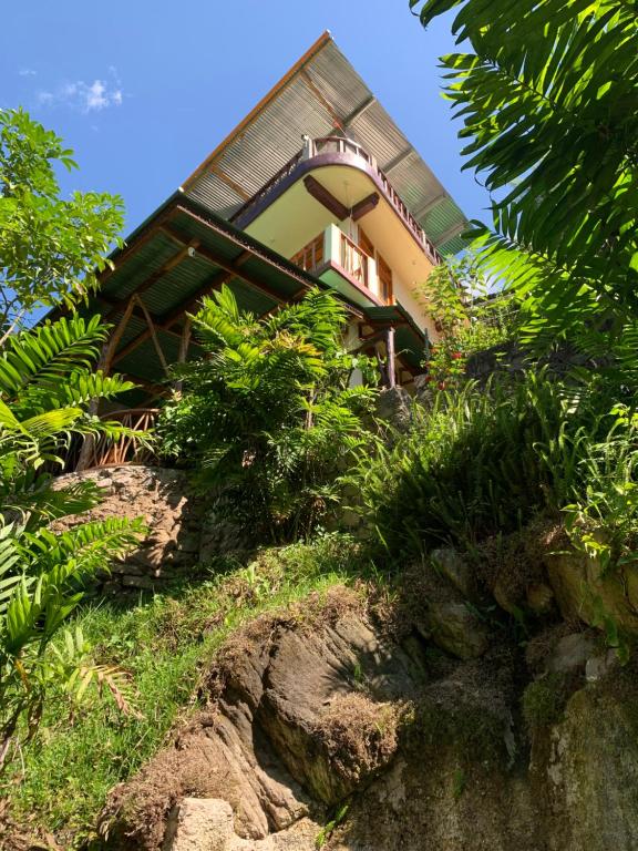 Φωτογραφία από το άλμπουμ του Hostel Xeabaj La Cascada σε Tzununá