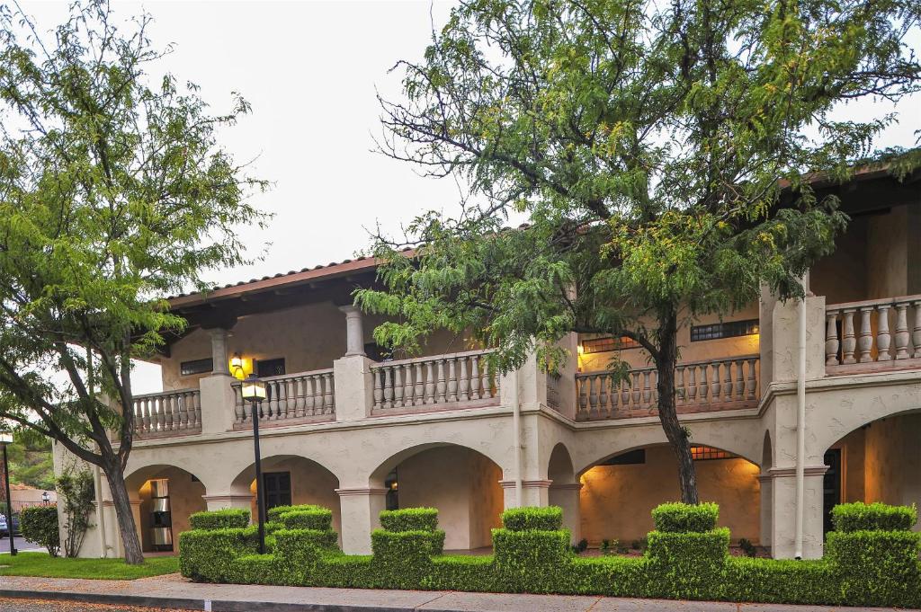 Budova, kde se rezort nachází