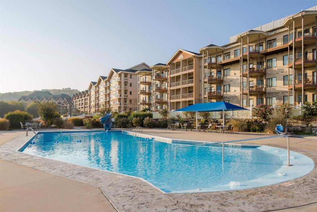 Πισίνα στο ή κοντά στο Hilton Grand Vacations Club Paradise Point Branson