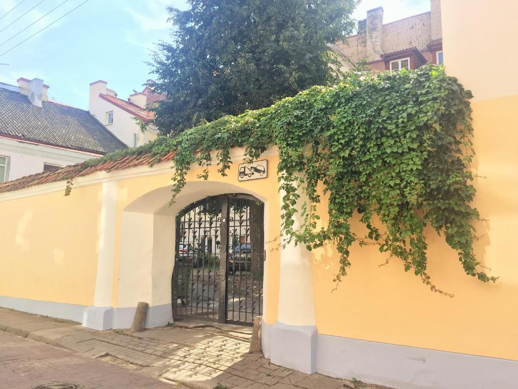 Grand Duke Apartments - 