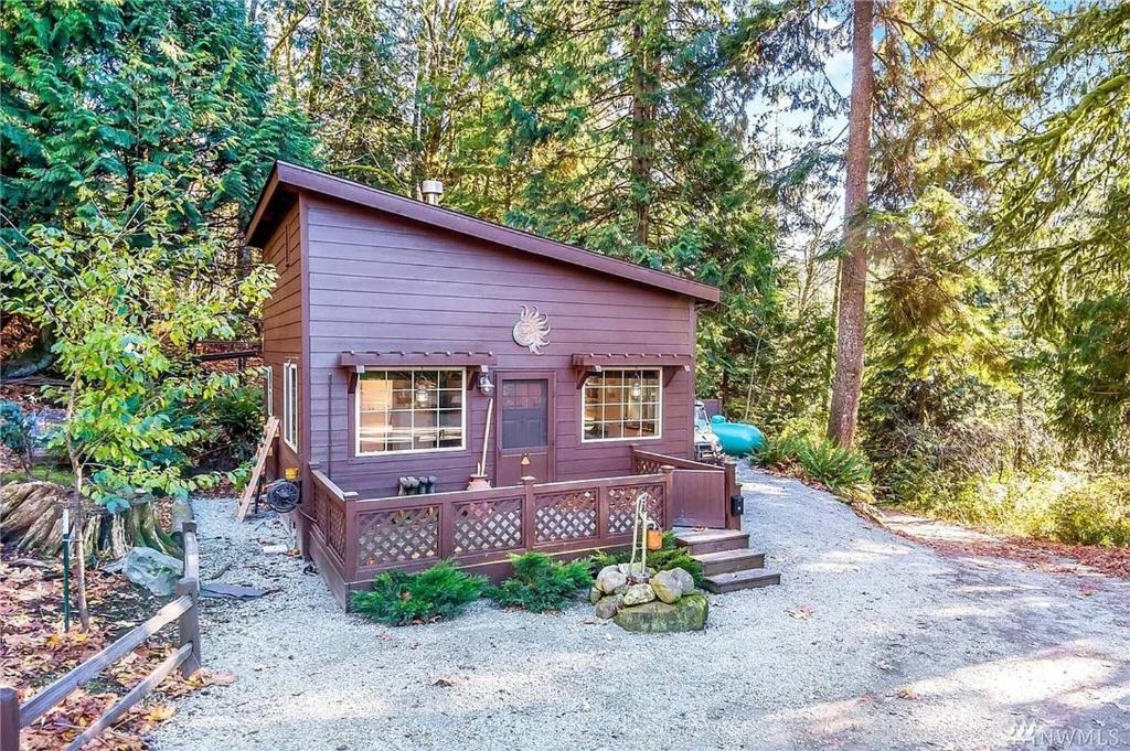 Modern Ranch Retreat In Western Colorado Is Completely 'Off The Grid' - Penthouse Apartment Off-Grid Retreat