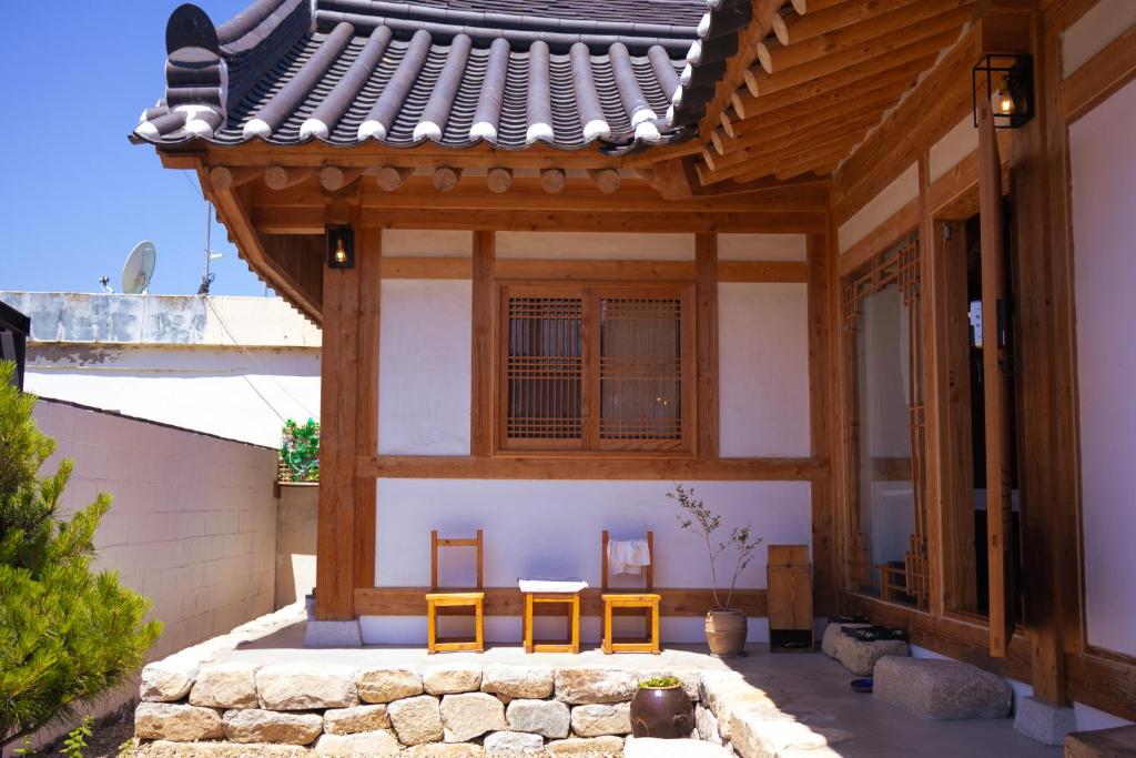 Το κτήριο όπου στεγάζεται  το ξενοδοχείο