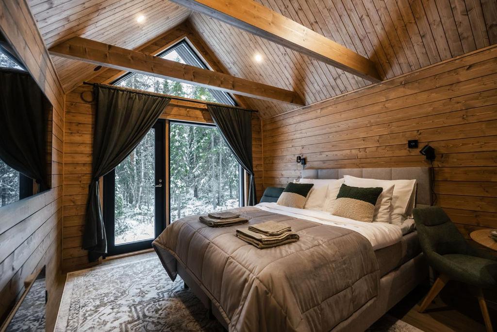 Silencius Cabin With Private Jacuzzi photo