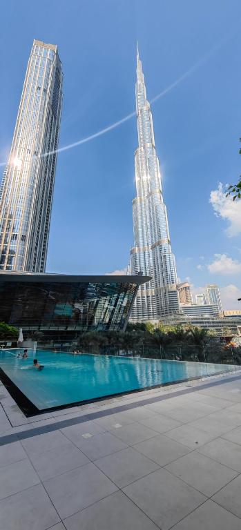 فضای داخلی Vilamor Downtown Burj Khalifa View ,Infinity Pool,Steps from Dubai Mall در دبی - تصویر ۳