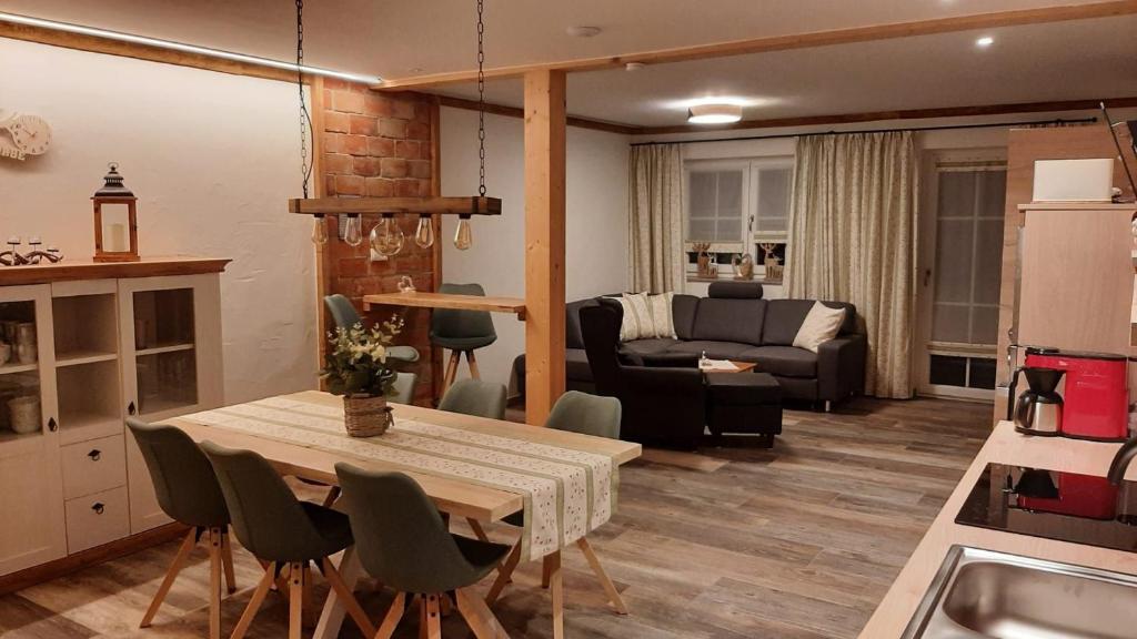 Posezení v ubytování Ferienwohung Zirbe