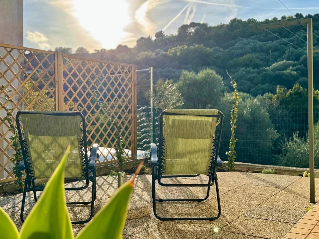 Nespecifikovaný výhled na hory nebo výhled na hory při pohledu z apartmánu