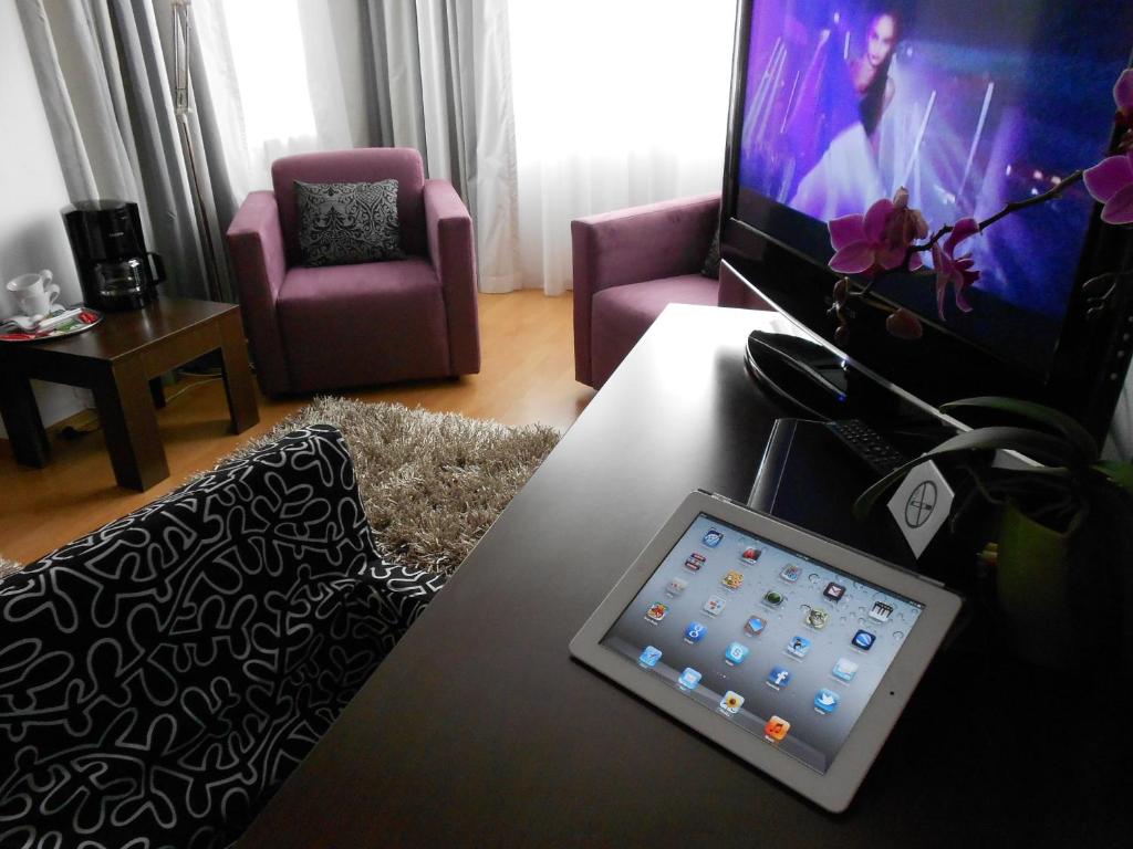 
Executive Business Room
