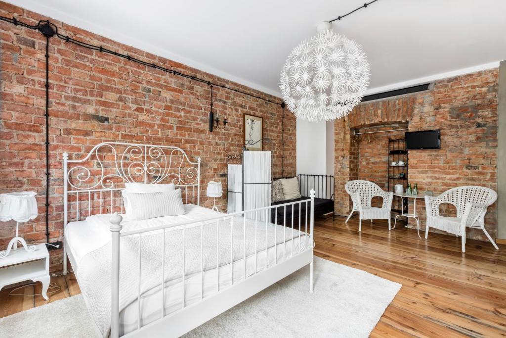 Kuchyňa alebo kuchynka v ubytovaní ARTHOTEL STALOWA 52