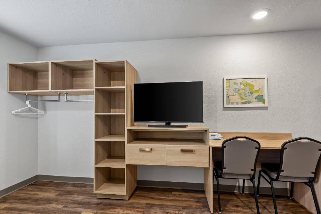 WoodSpring Suites St Peters-OFallon photo