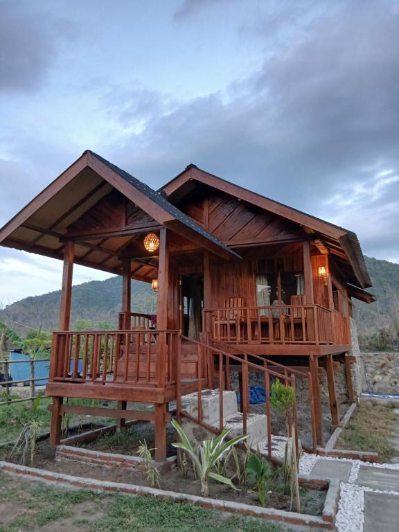 Φυσικό τοπίο κοντά σε αυτό το δωμάτιο σε οικογενειακή κατοικία