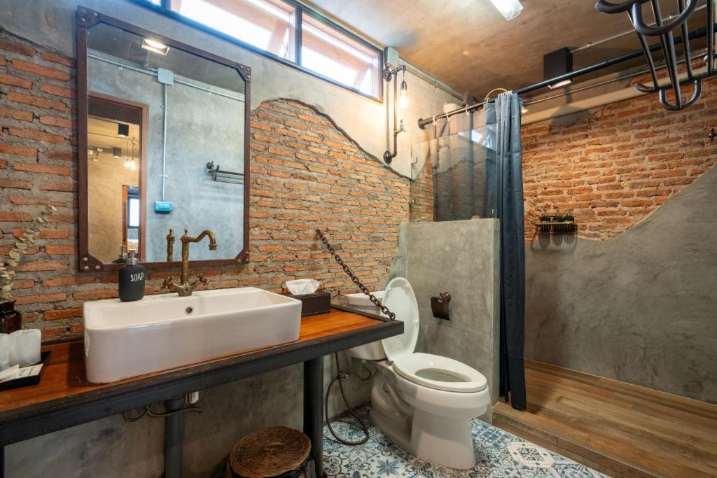 House of Machine Boutique Hotel - 12