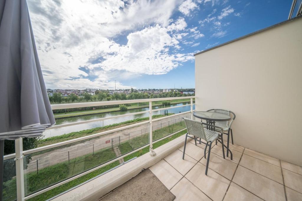 Bord du Canal 134 Logement Terrasse Mulhouse – photo 11