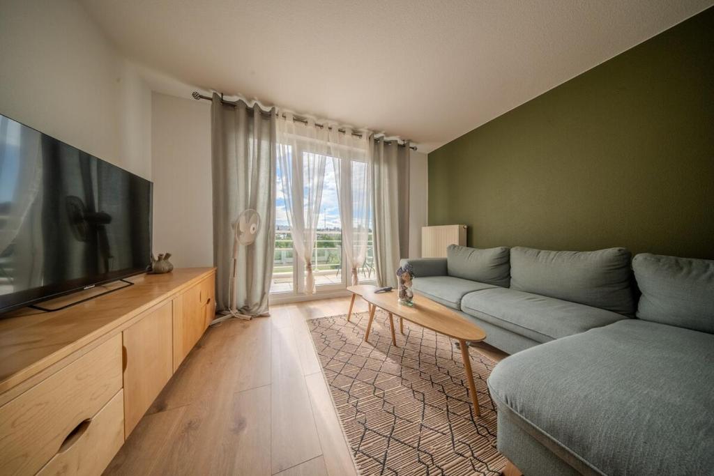 Bord du Canal 134 Logement Terrasse Mulhouse – photo 5