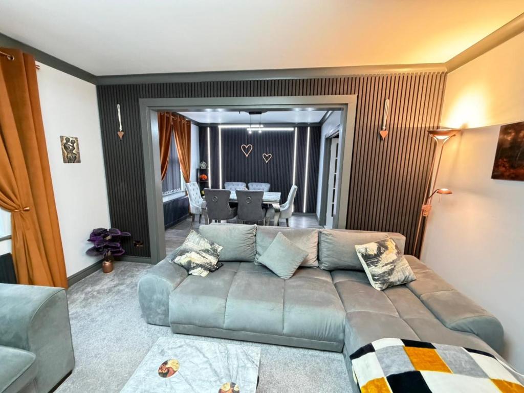 Khu vực ghế ngồi tại Seaside Retreat