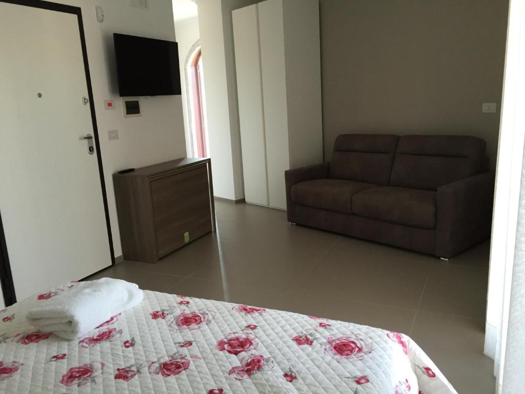 B&B Belvedere - Quadruple Room With Balcony