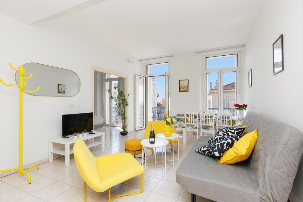 BnGo l Sunshine Suite l 2ch, 7p, vue mer, centre