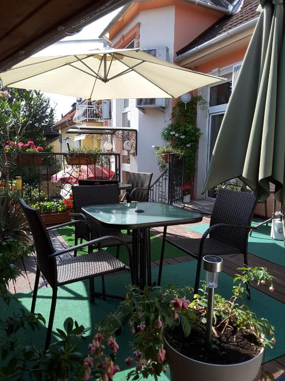 Zahrada ubytování Hotel Isabell Győr