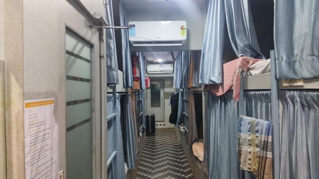 New Restinn Dormitory Hostel photo