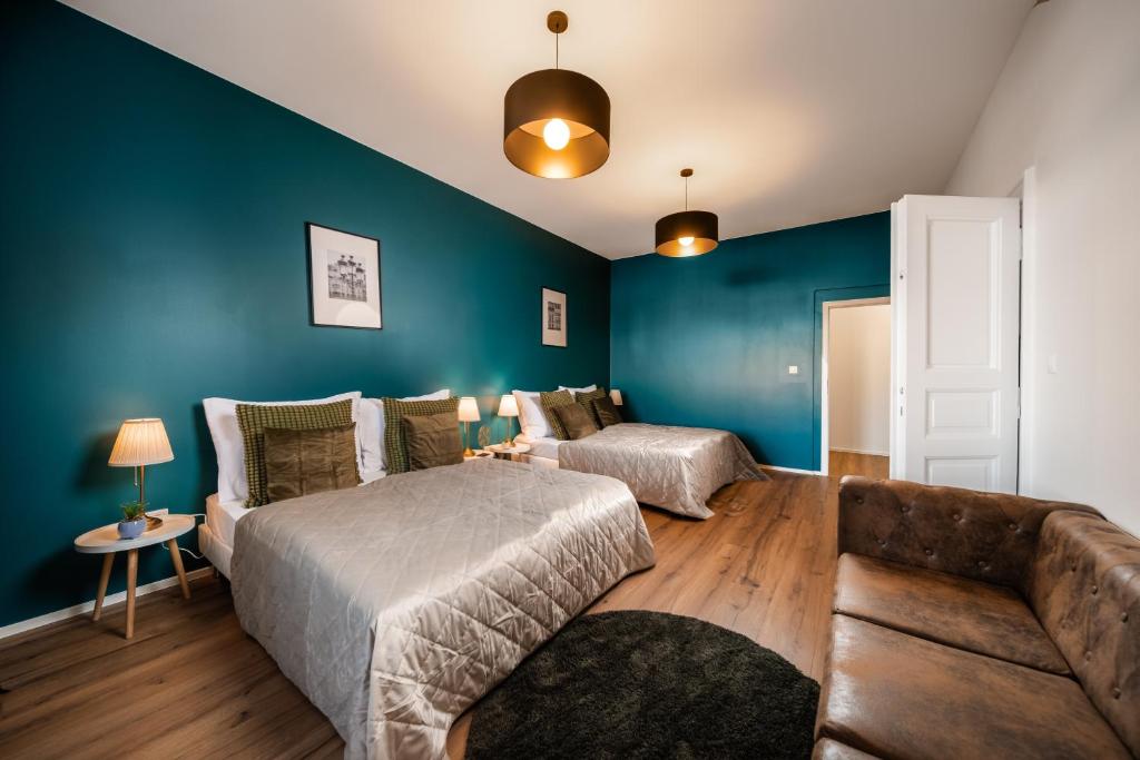 Majestic Square View Residence - 8