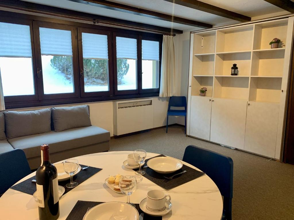Apartment Residenza Chesa Margun 33-1 by Interhome