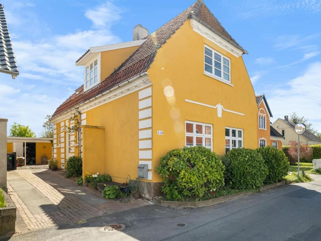 Budova, kde se prázdninový dům nachází