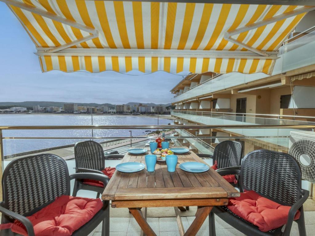 Výhled na řeku, která protéká v blízkosti apartmánu