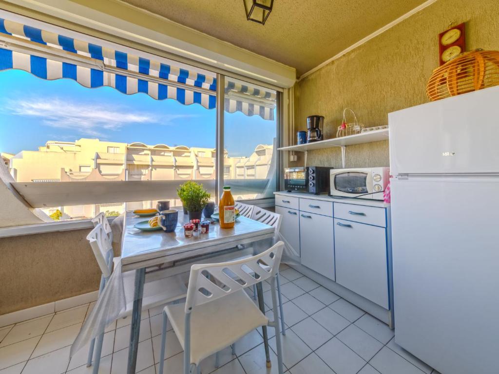 Apartment Les Floralies II-4 by Interhome