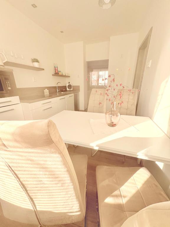 Trio Apartments - 10