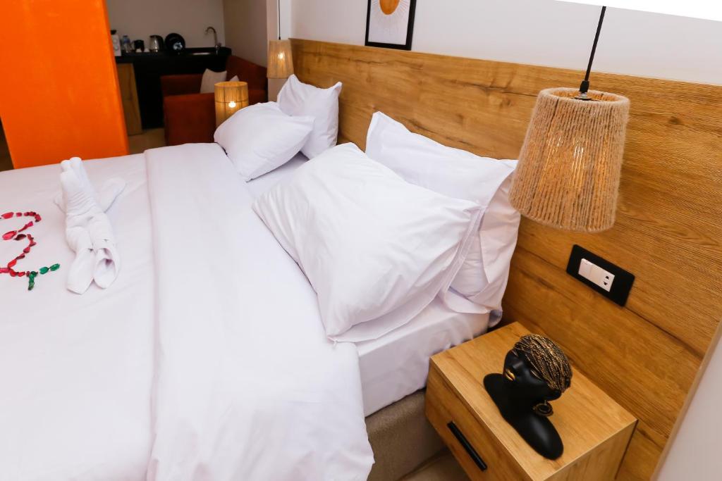 Rixoss tower Pyramids View - 13