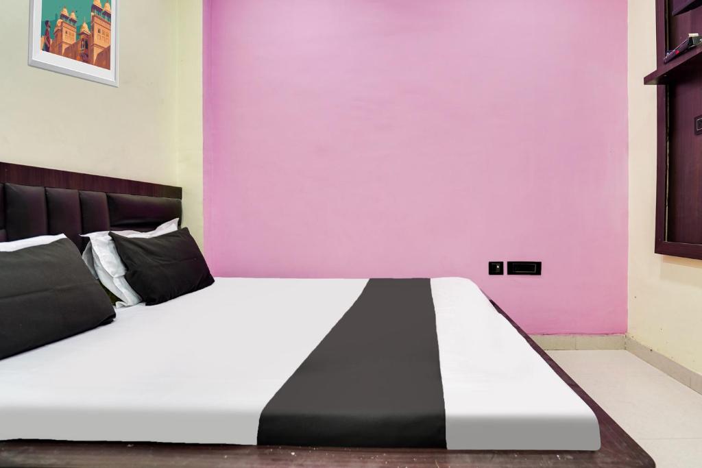 Fotografie z fotogalerie ubytování Hotel O New Shree Radhe Radhe Hotel v destinaci Kánpur