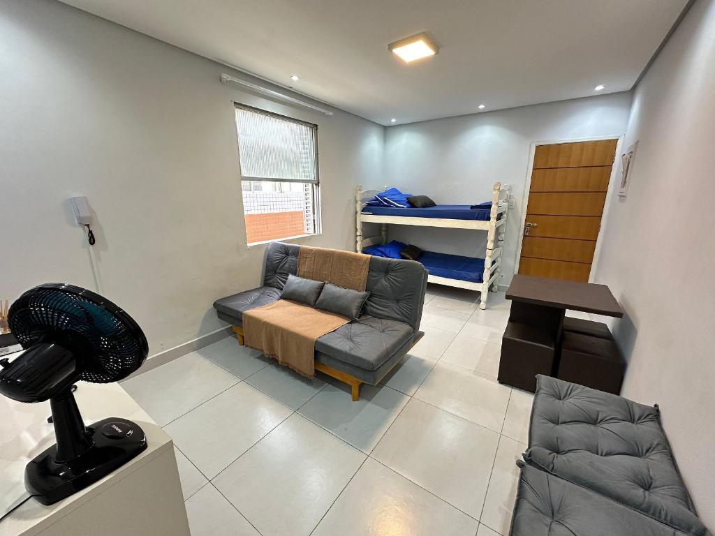 Χώρος καθιστικού στο Kit Próximo a Feirinha da Guilhermina - Frente Mar