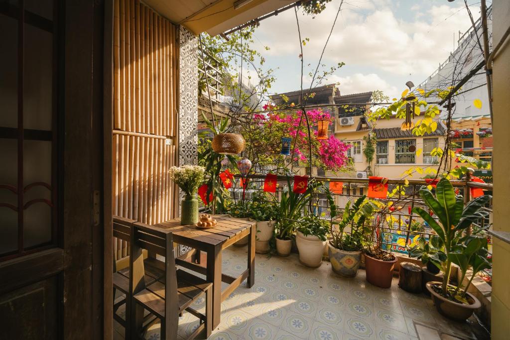 Zahrada ubytování Super Old Quarter View - Skyline Balcony - Ta Hien street