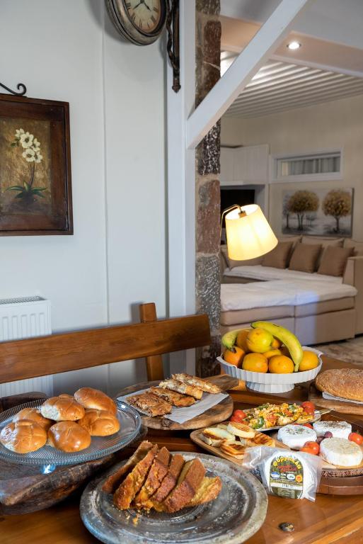 Ampolis Guest House - 18