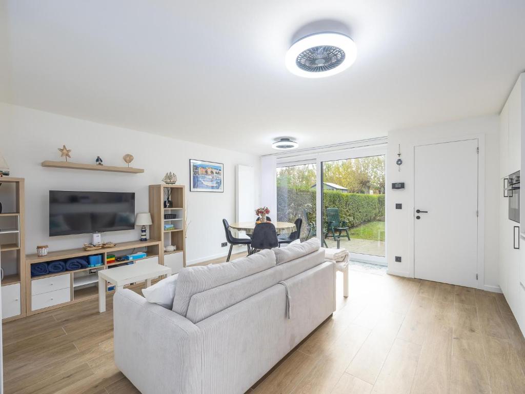 Μια τηλεόραση ή/και κέντρο ψυχαγωγίας στο 't Zand - 2 + park. 2