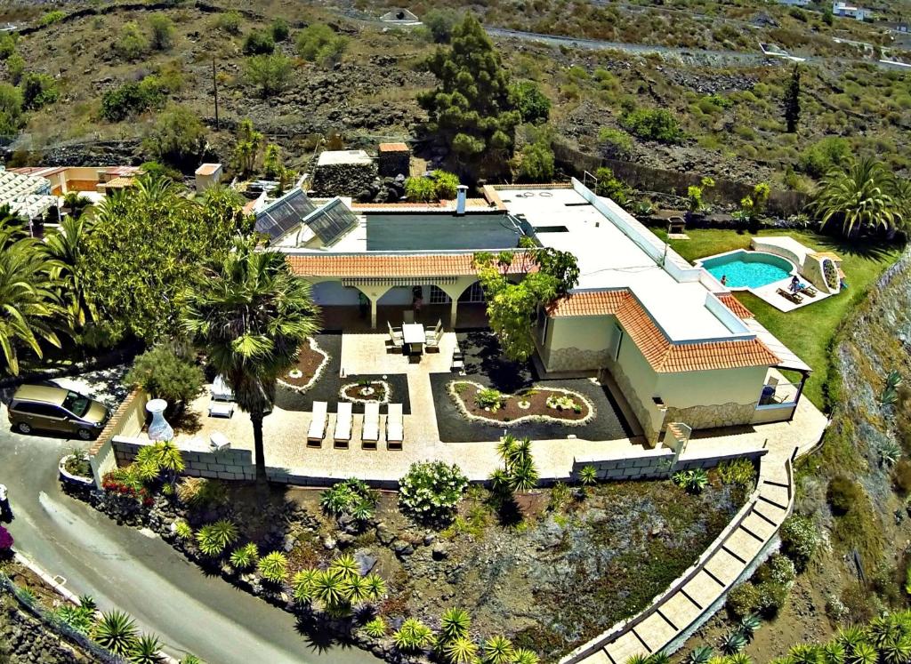 Bazén v ubytovaní Casa Herrenhaus Finca Montimar alebo v jeho blízkosti